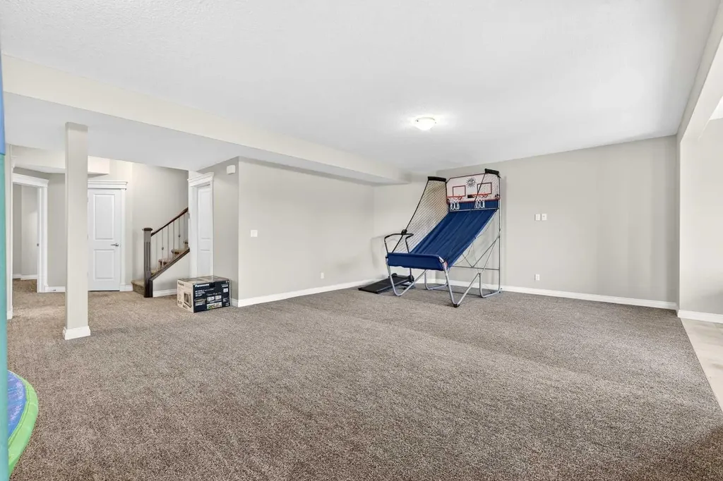 149 Marquis View SE Calgary AB T3M 2H4