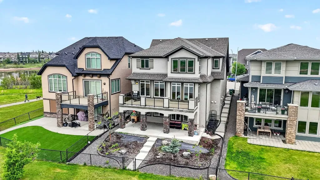 149 Marquis View SE Calgary AB T3M 2H4