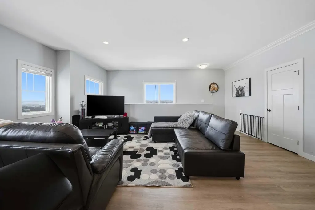 58 Valmont Street Blackfalds AB T4M 0L2