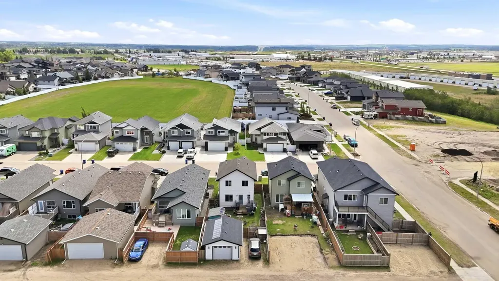 58 Valmont Street Blackfalds AB T4M 0L2