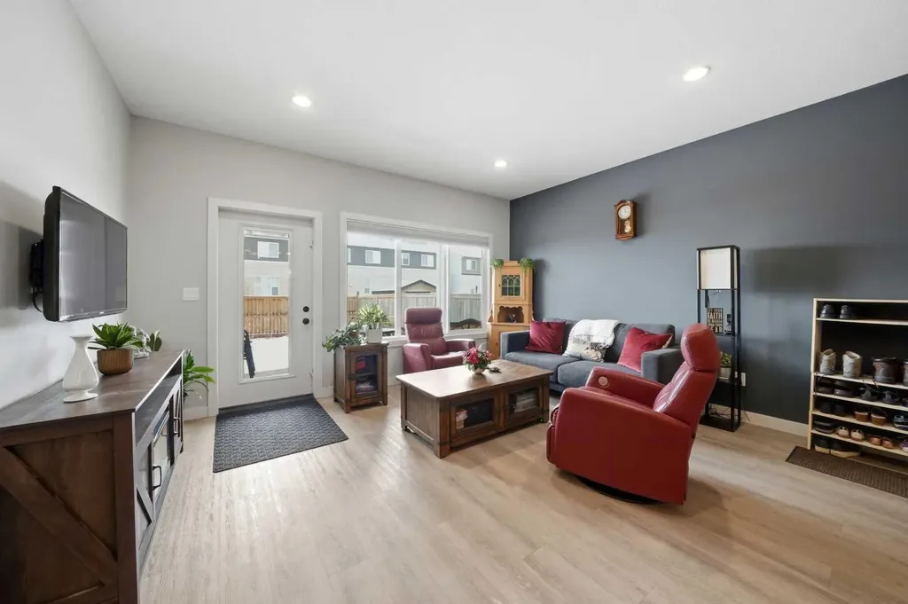 58 Valmont Street Blackfalds AB T4M 0L2