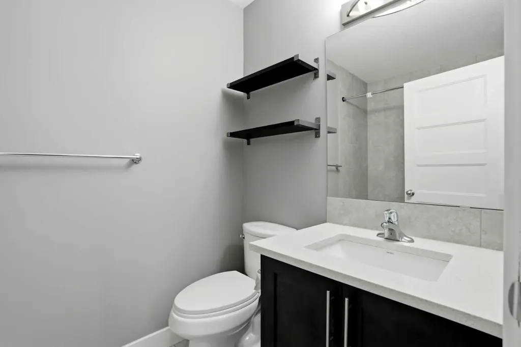 112 23 Avenue NE Calgary AB T2E 1V5