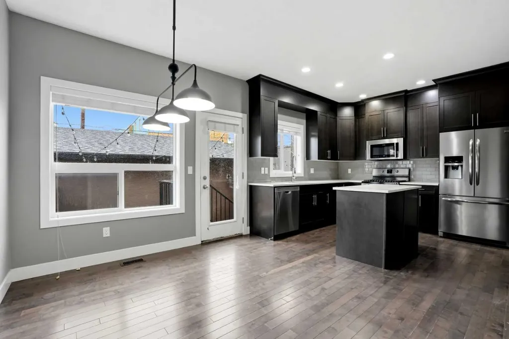 112 23 Avenue NE Calgary AB T2E 1V5