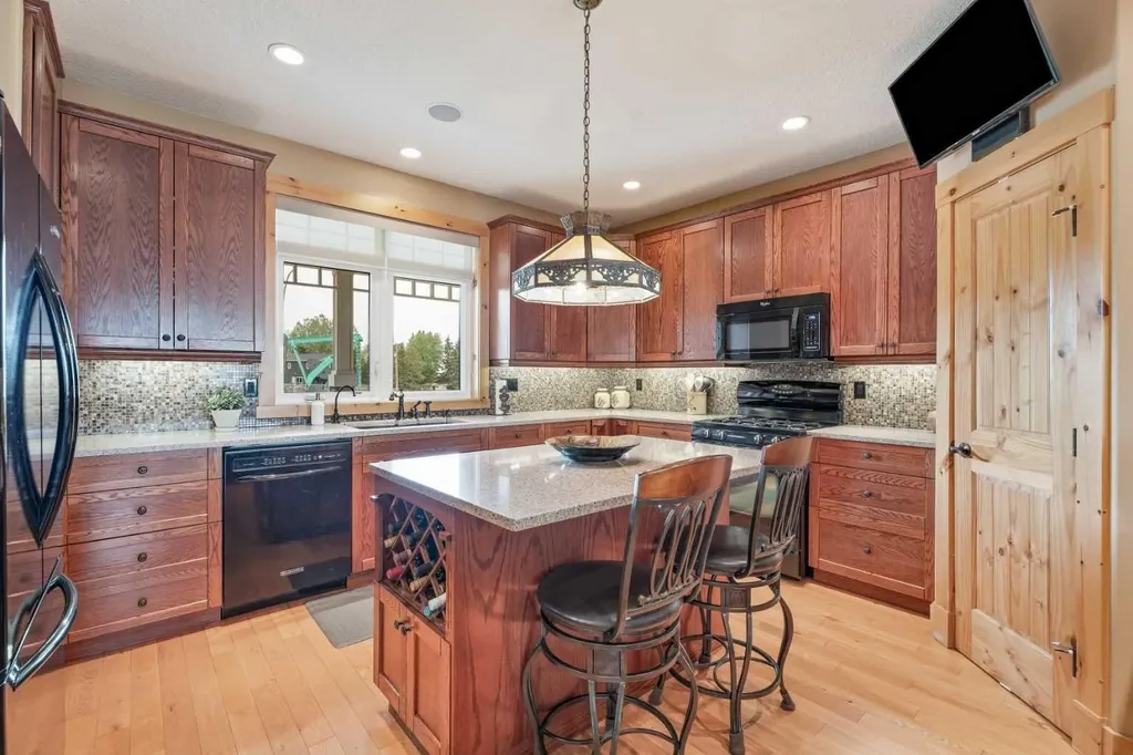 602 Riverview Place Longview AB T0L 0H0