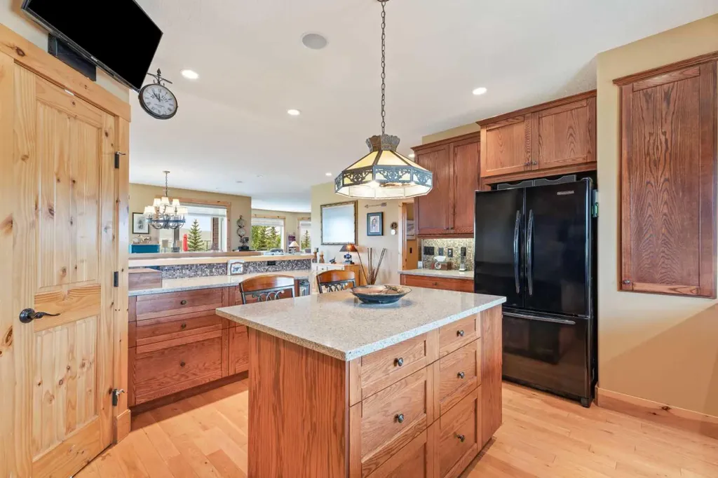 602 Riverview Place Longview AB T0L 0H0