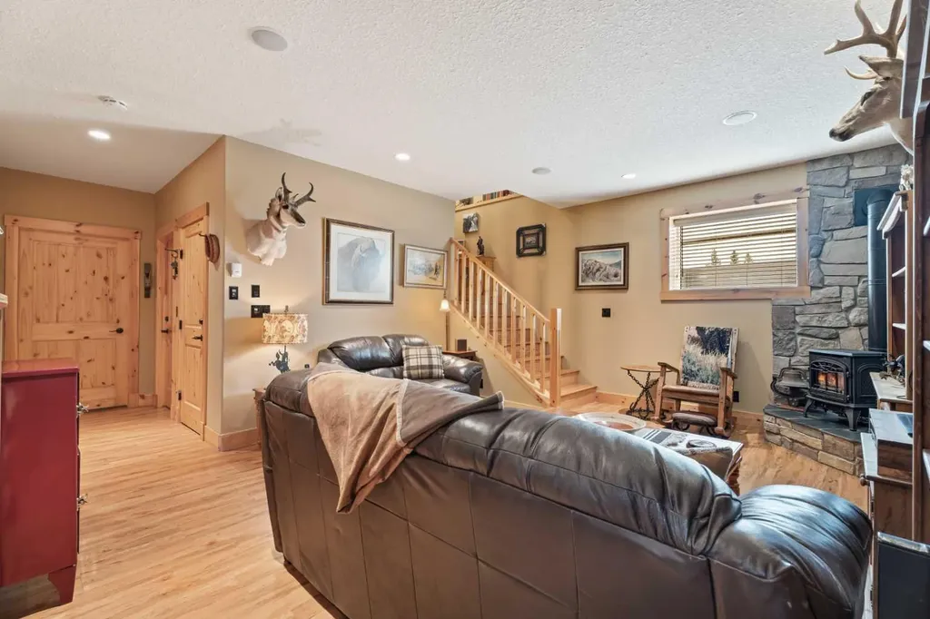602 Riverview Place Longview AB T0L 0H0