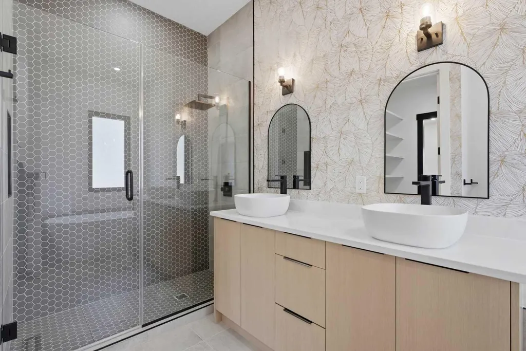 27 Glacier Drive SW Calgary AB T3E 5A2
