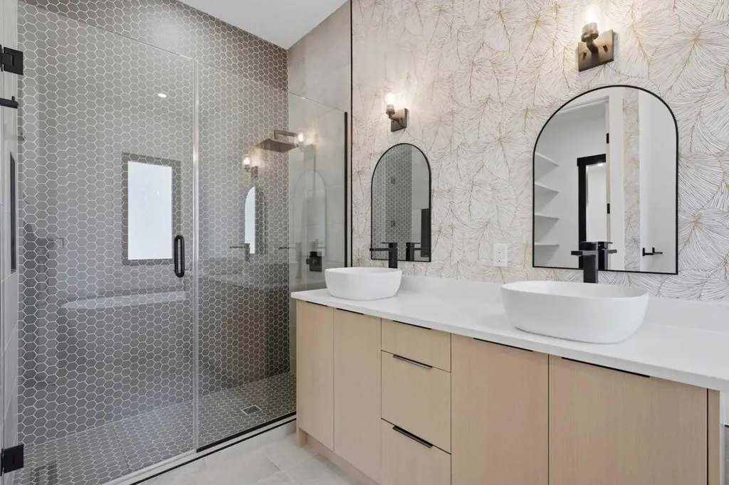 27 Glacier Drive SW Calgary AB T3E 5A2