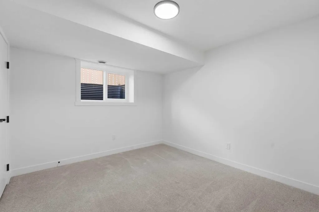 27 Glacier Drive SW Calgary AB T3E 5A2