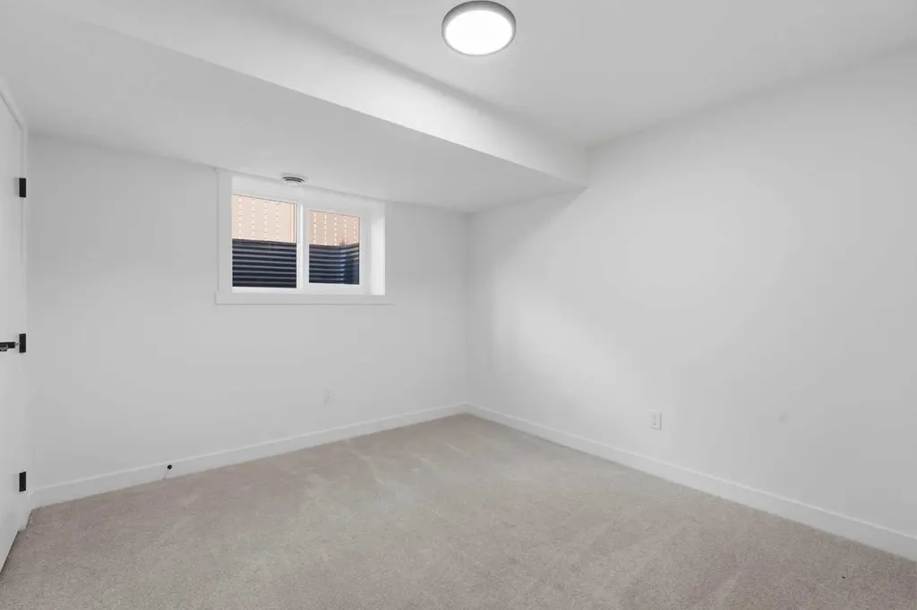 27 Glacier Drive SW Calgary AB T3E 5A2