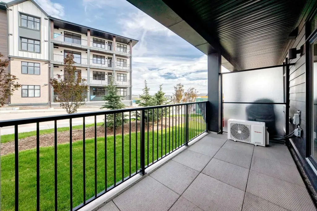 430 Sage Hill Road NW Calgary AB T3R 2J9