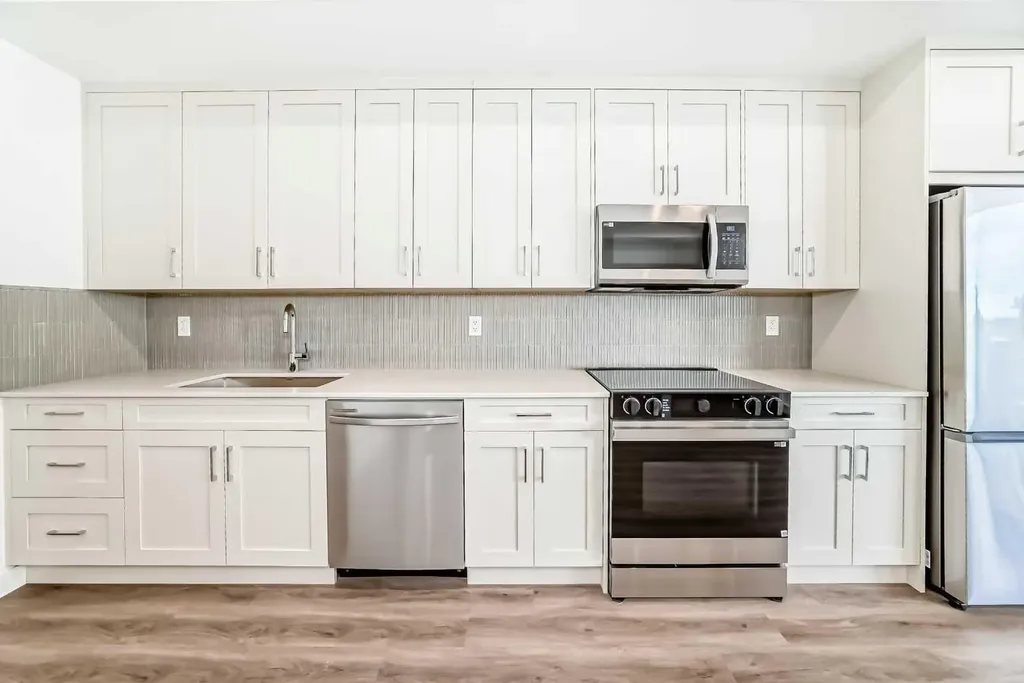 430 Sage Hill Road NW Calgary AB T3R 2J9