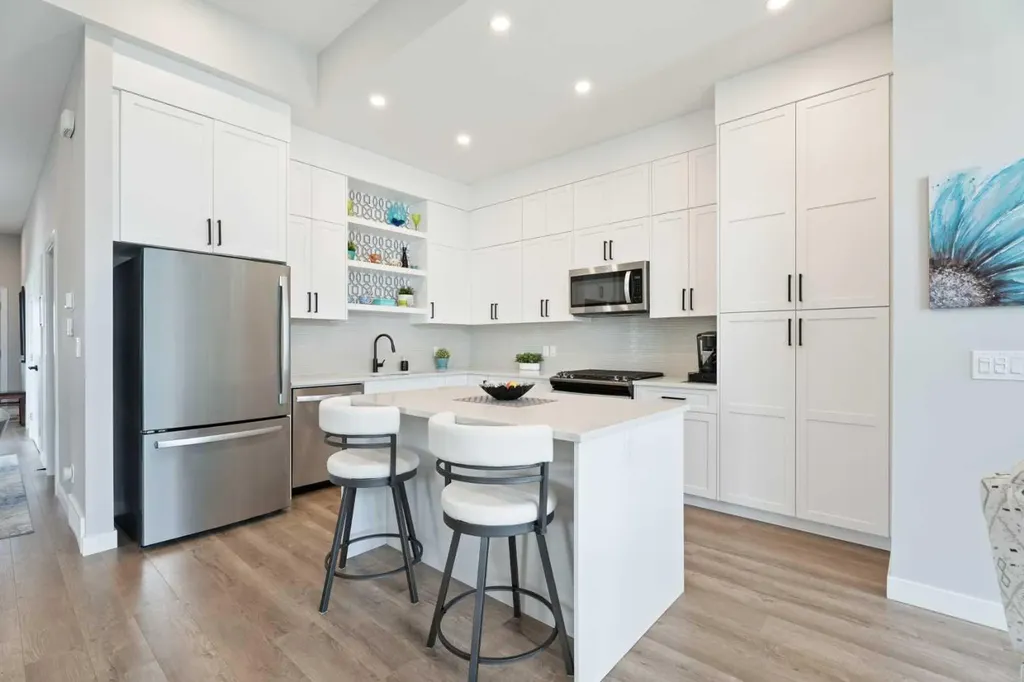 60 D'arcy Boulevard Okotoks AB T1S 5S7
