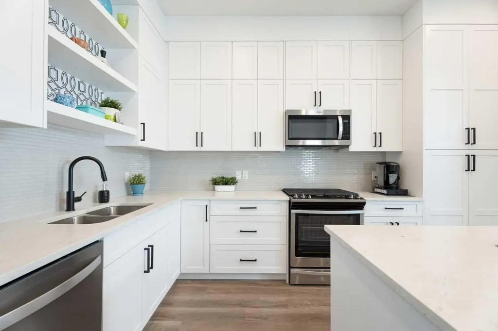 60 D'arcy Boulevard Okotoks AB T1S 5S7