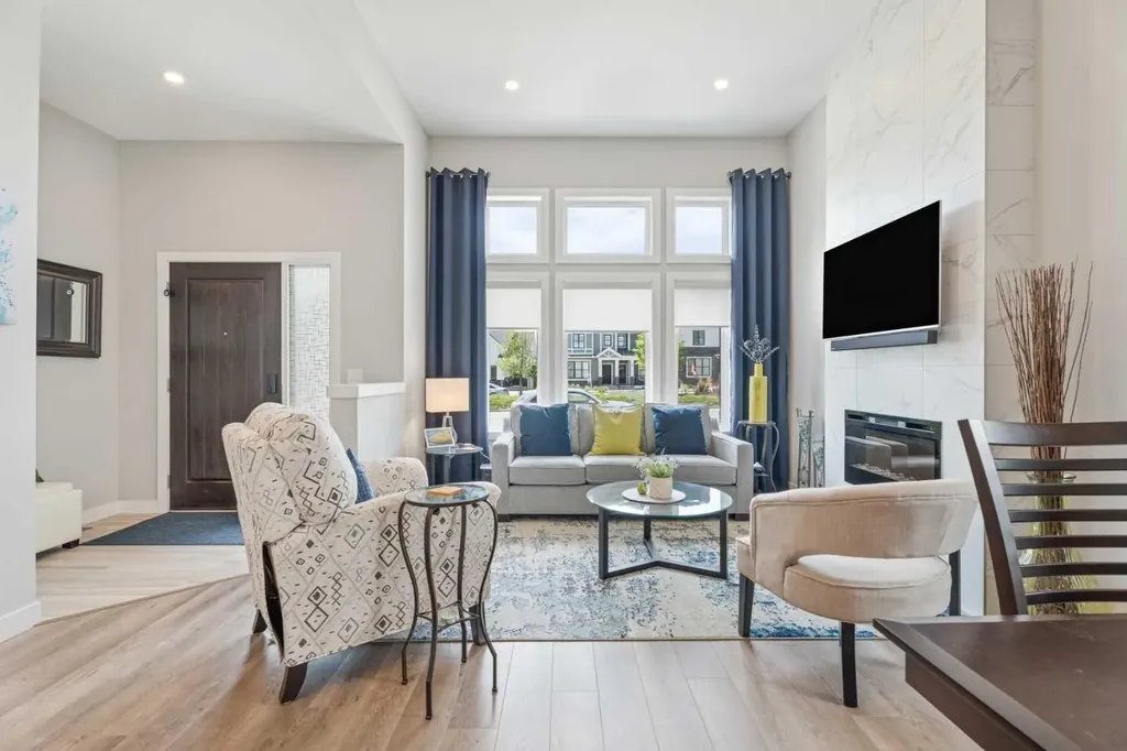 60 D'arcy Boulevard Okotoks AB T1S 5S7