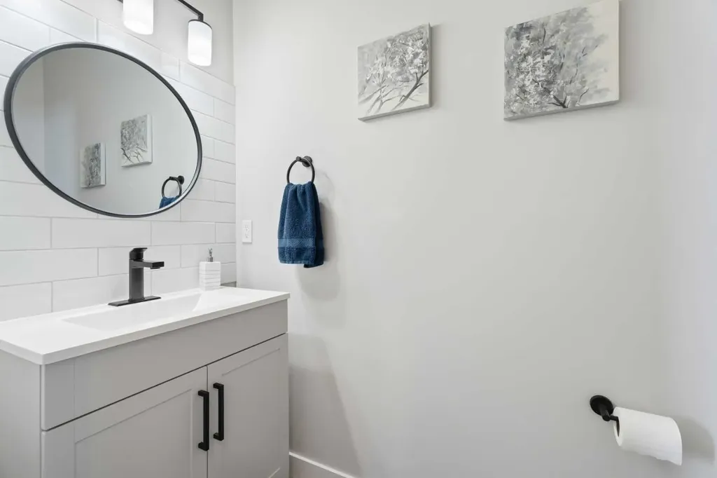 60 D'arcy Boulevard Okotoks AB T1S 5S7