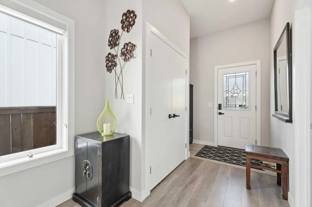 60 D'arcy Boulevard Okotoks AB T1S 5S7