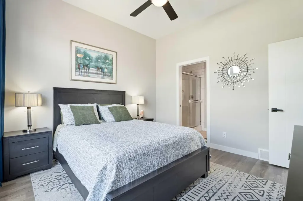 60 D'arcy Boulevard Okotoks AB T1S 5S7