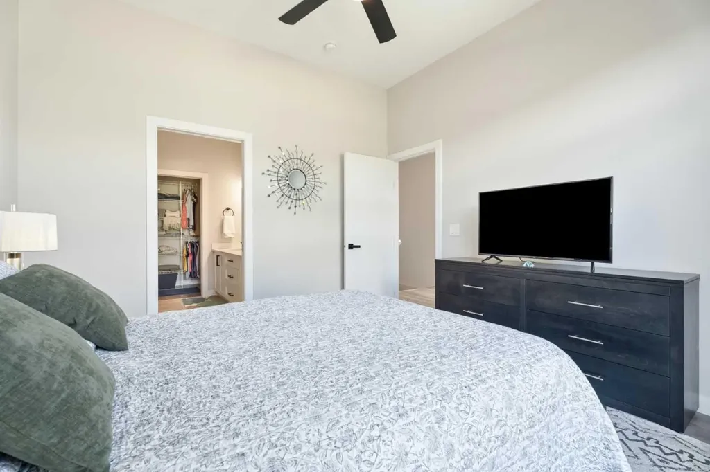 60 D'arcy Boulevard Okotoks AB T1S 5S7