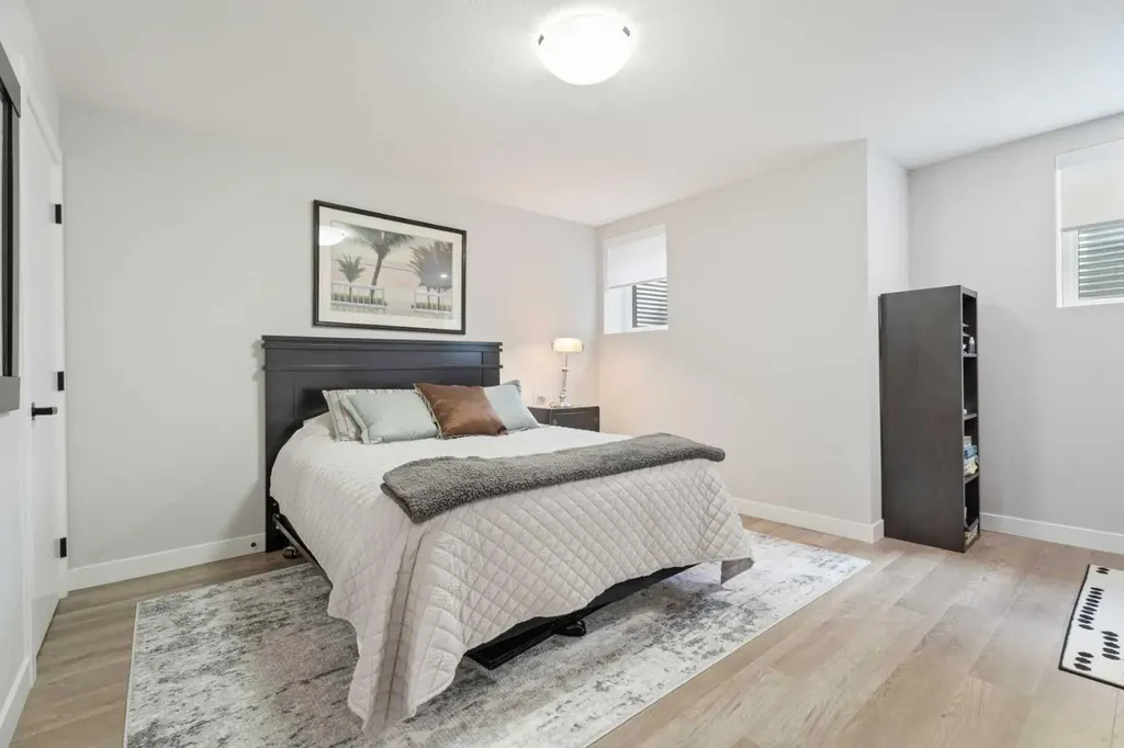 60 D'arcy Boulevard Okotoks AB T1S 5S7