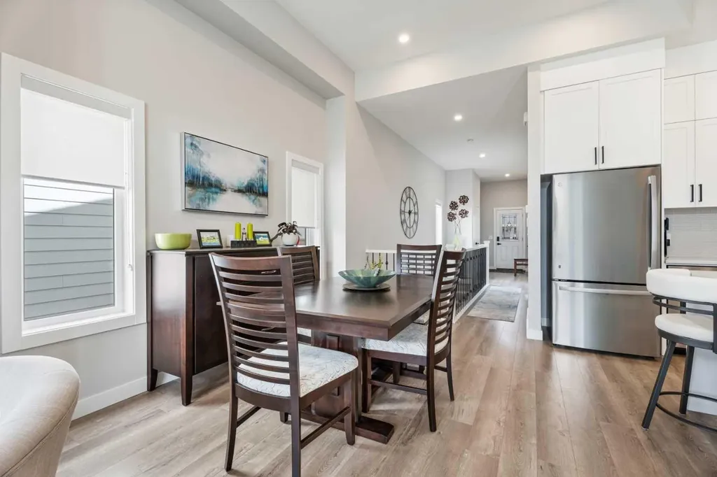 60 D'arcy Boulevard Okotoks AB T1S 5S7