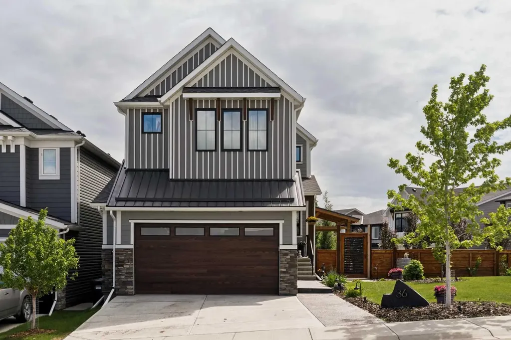 36 Rowley Rise NW Calgary AB T3L 0G8