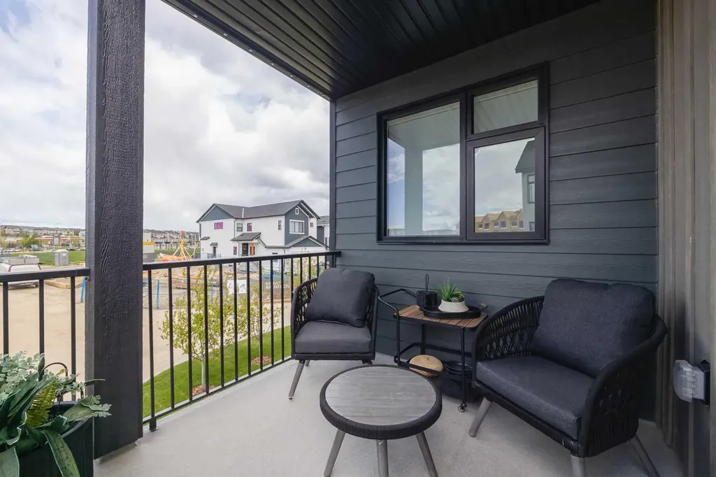 199 Sage Hill Heights NW Calgary AB T3R 2E5
