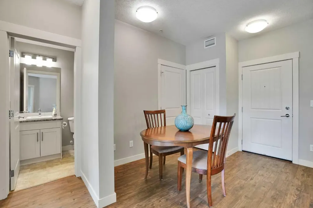 522 Cranford Drive SE Calgary AB T3M 2L7