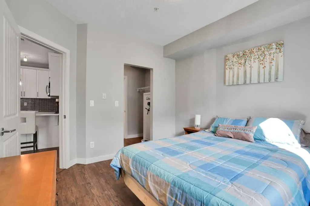 522 Cranford Drive SE Calgary AB T3M 2L7