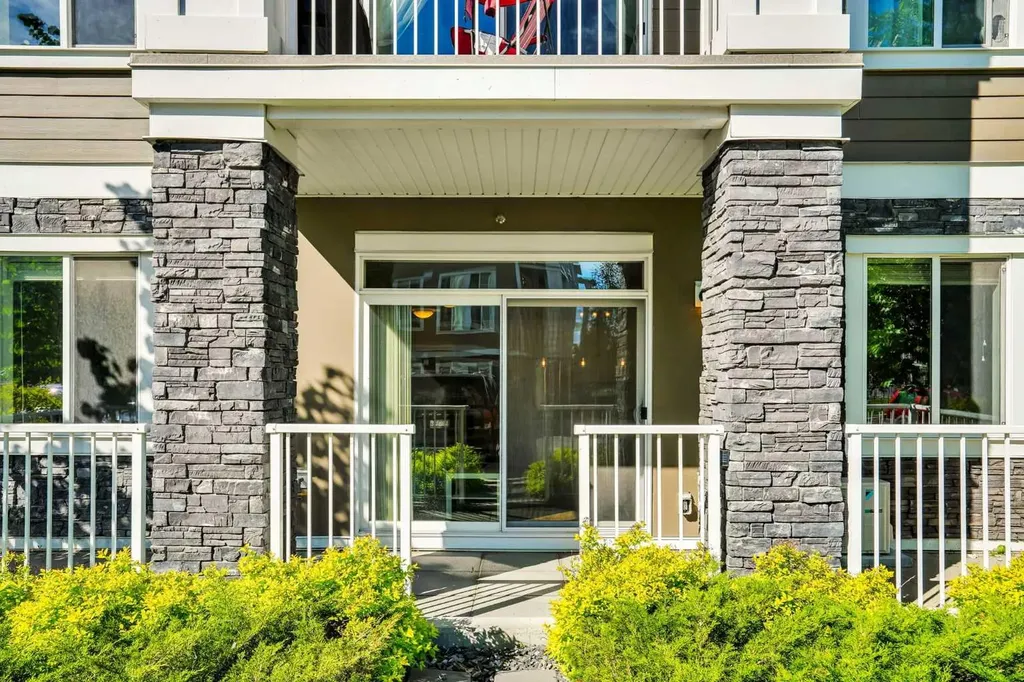 522 Cranford Drive SE Calgary AB T3M 2L7