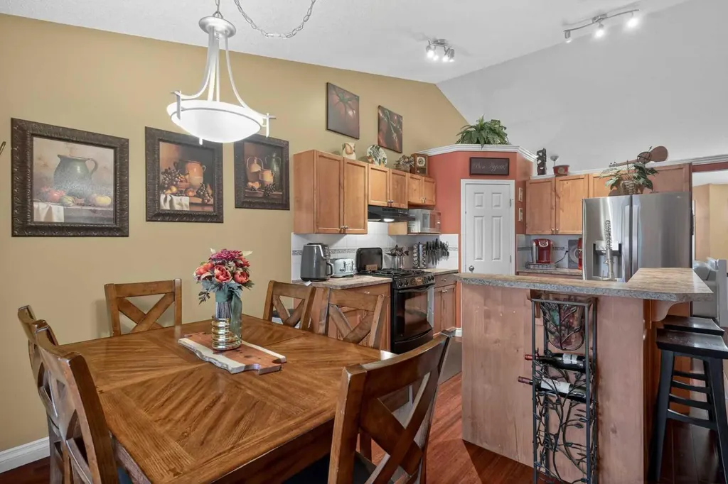 285 West Creek Springs Chestermere AB T1Y 1N7