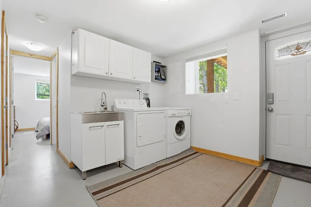 34 Oak Avenue Okotoks AB T1S 1K6