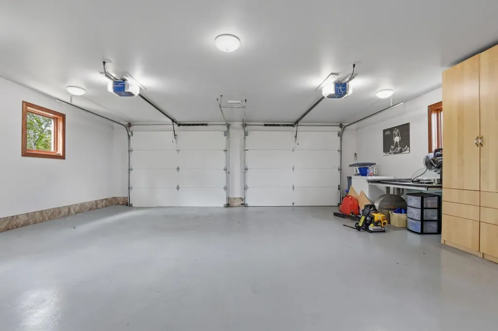 34 Oak Avenue Okotoks AB T1S 1K6
