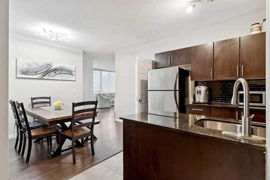325 3 Street SE Calgary AB T2G0T9
