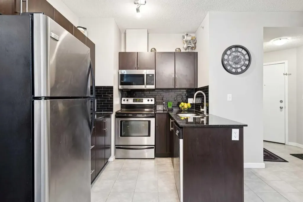 325 3 Street SE Calgary AB T2G0T9