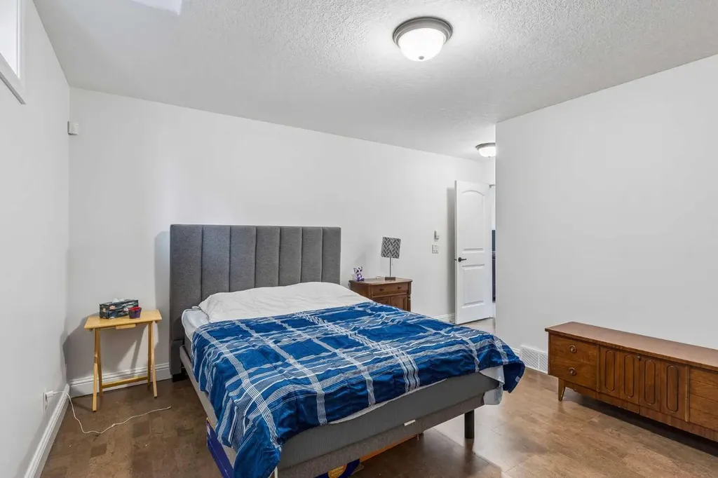 31 Sunset Point Cochrane AB T4C 0B3