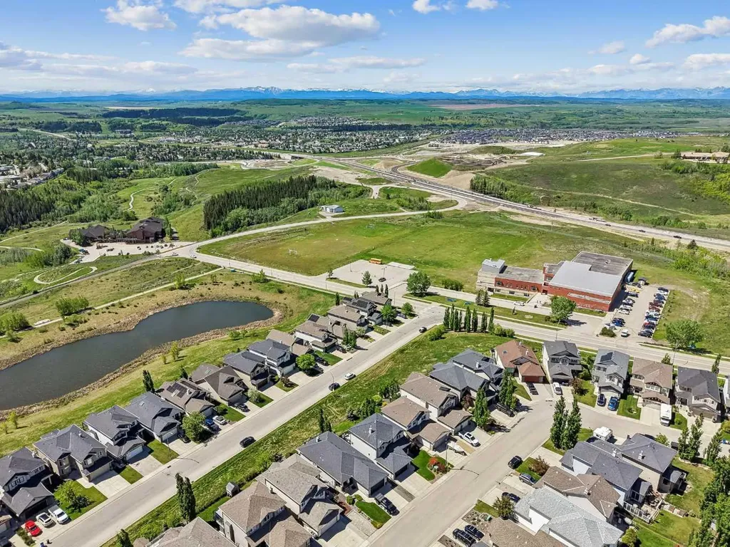 31 Sunset Point Cochrane AB T4C 0B3