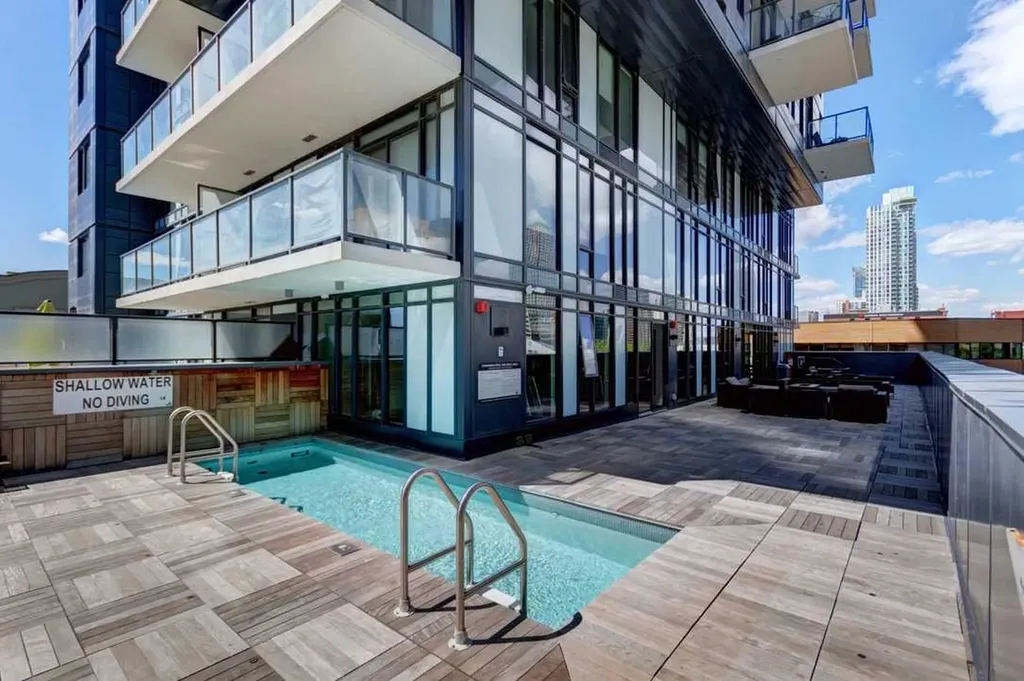1010 6 Street SW Calgary AB T2R1B4