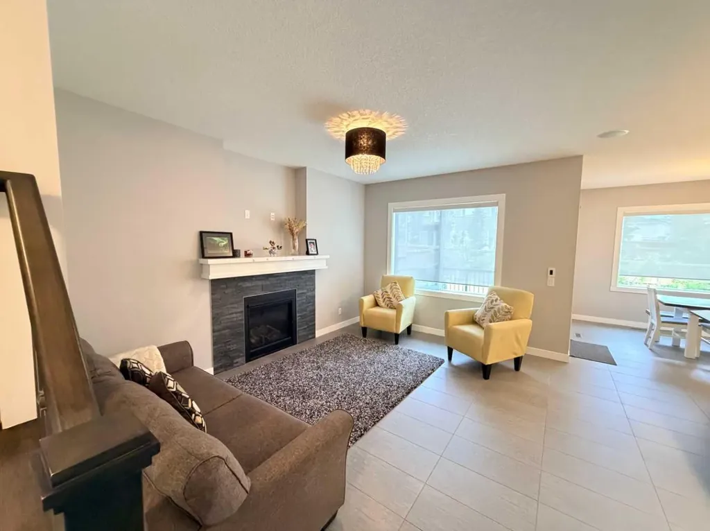 252 Nolancliff Crescent NW Calgary AB T3R 0T4