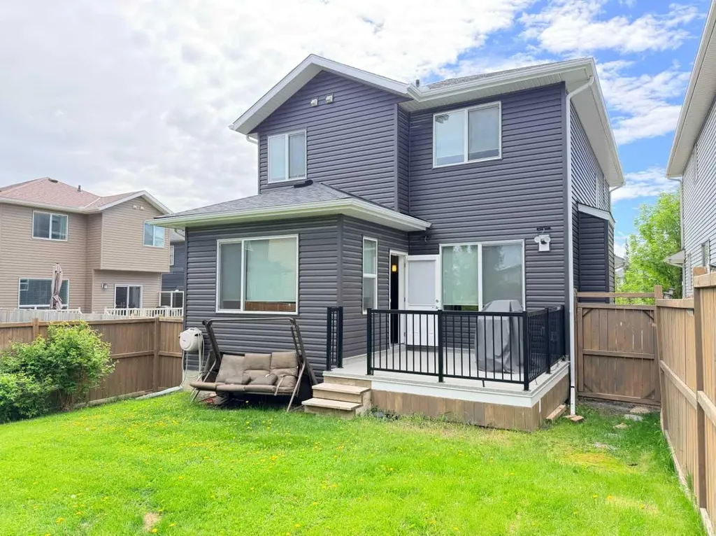 252 Nolancliff Crescent NW Calgary AB T3R 0T4