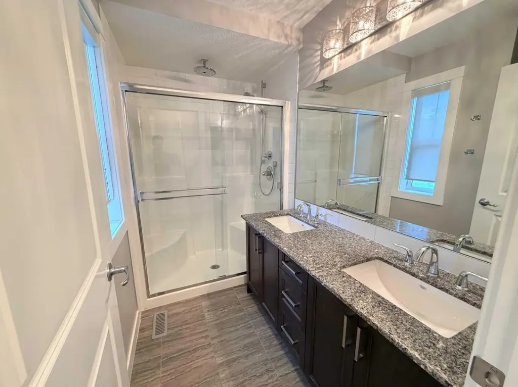 252 Nolancliff Crescent NW Calgary AB T3R 0T4