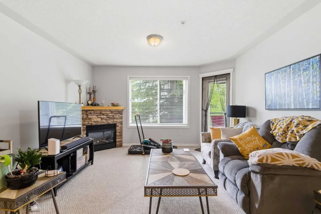 345 Rocky Vista Park NW Calgary AB T3G 5K6