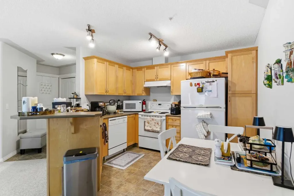 345 Rocky Vista Park NW Calgary AB T3G 5K6