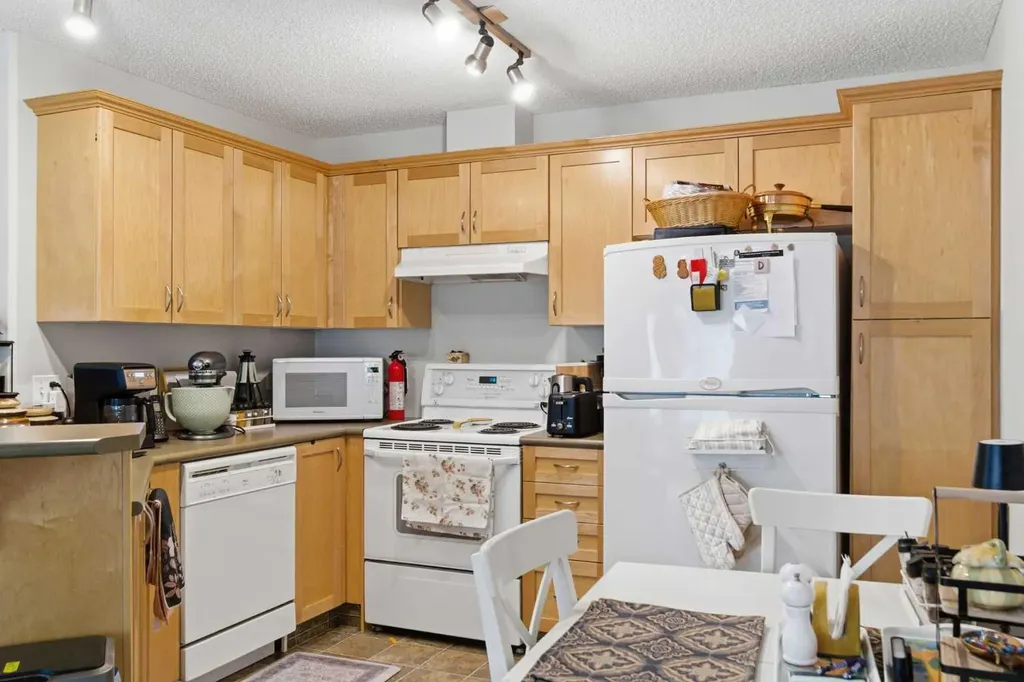 345 Rocky Vista Park NW Calgary AB T3G 5K6