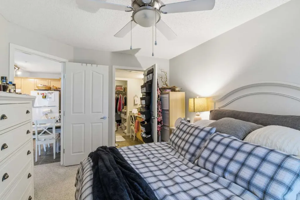 345 Rocky Vista Park NW Calgary AB T3G 5K6