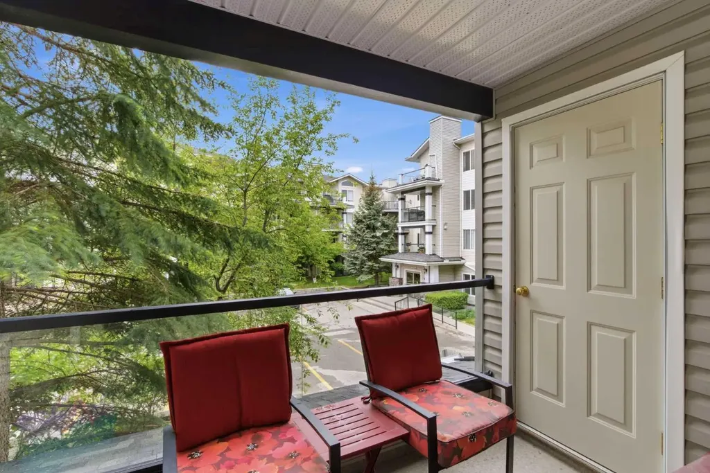 345 Rocky Vista Park NW Calgary AB T3G 5K6