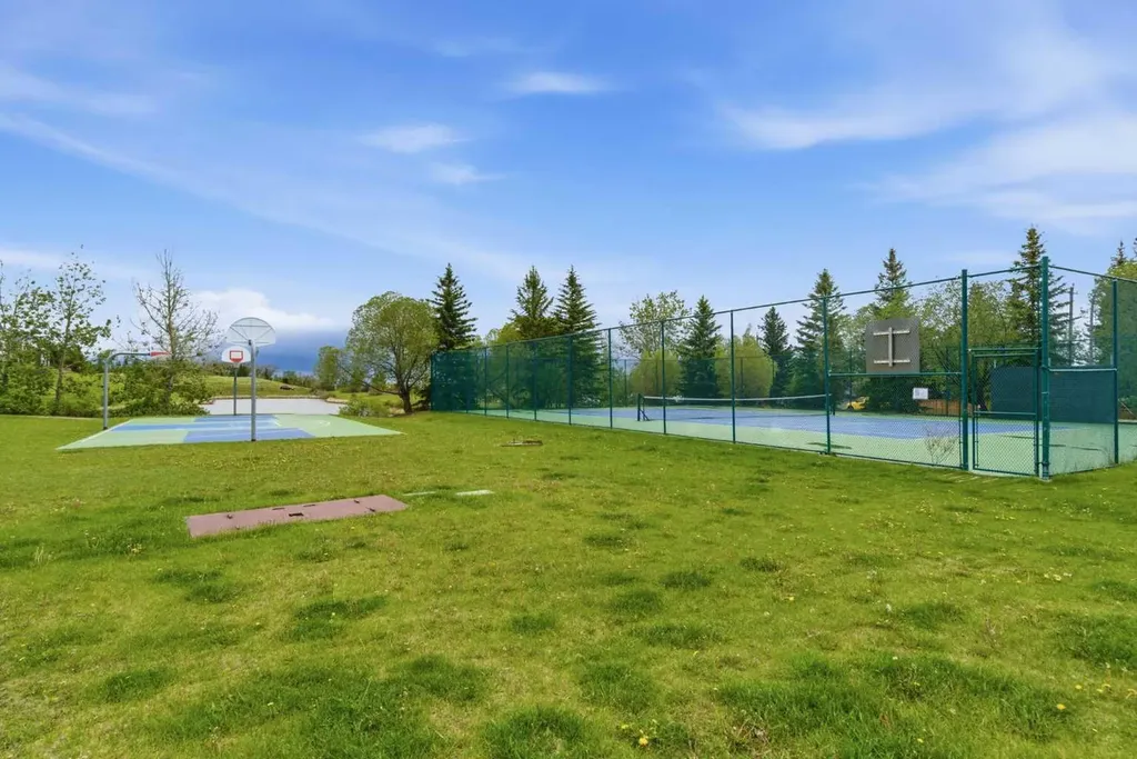 345 Rocky Vista Park NW Calgary AB T3G 5K6