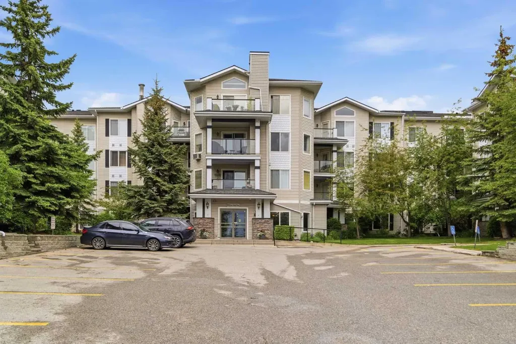 345 Rocky Vista Park NW Calgary AB T3G 5K6