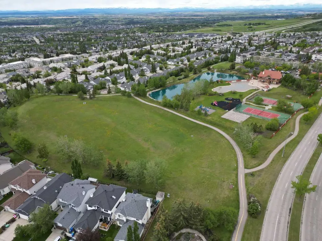 345 Rocky Vista Park NW Calgary AB T3G 5K6