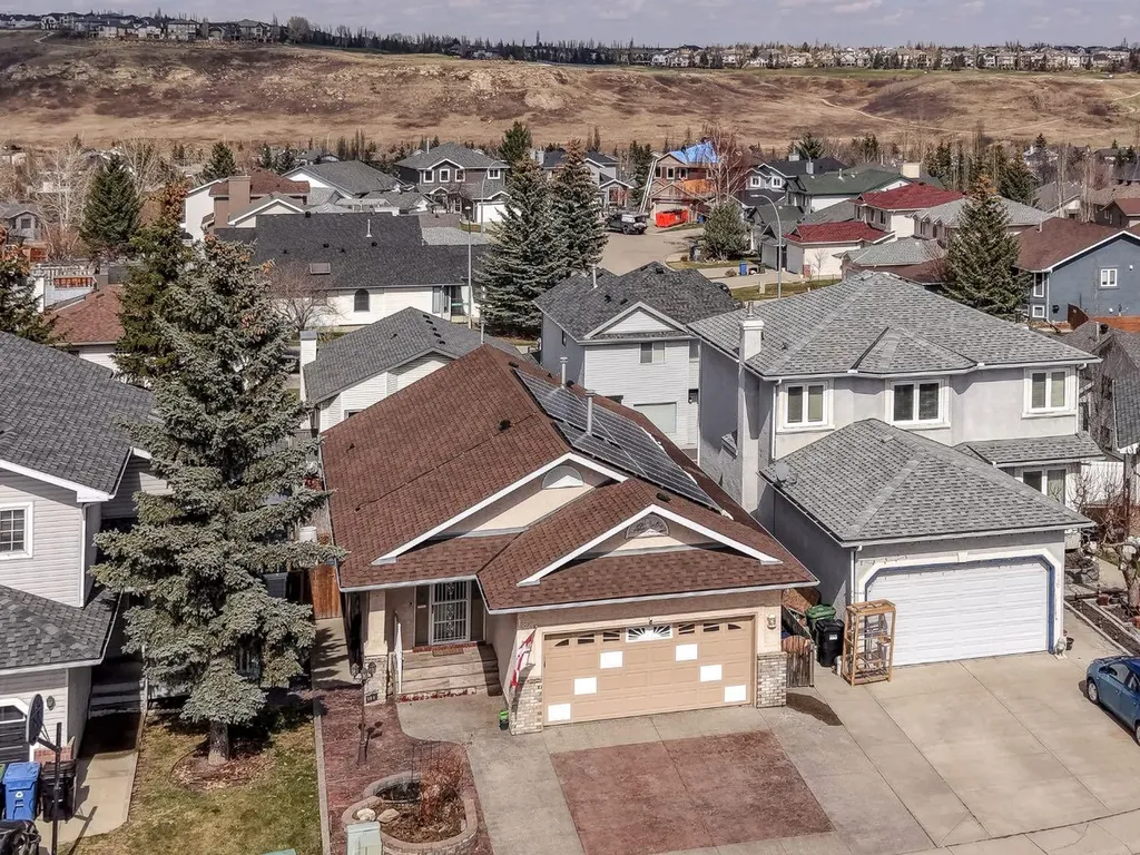 180 Hidden Vale Close NW Calgary AB T3A 5C7